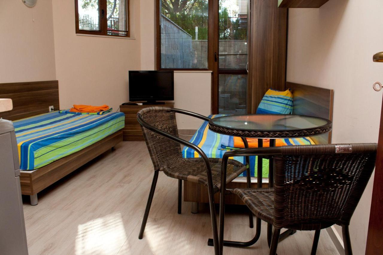 Fantasy Apartments Saint Constantine And Helena Resort Saints Constantine and Helena Exterior foto