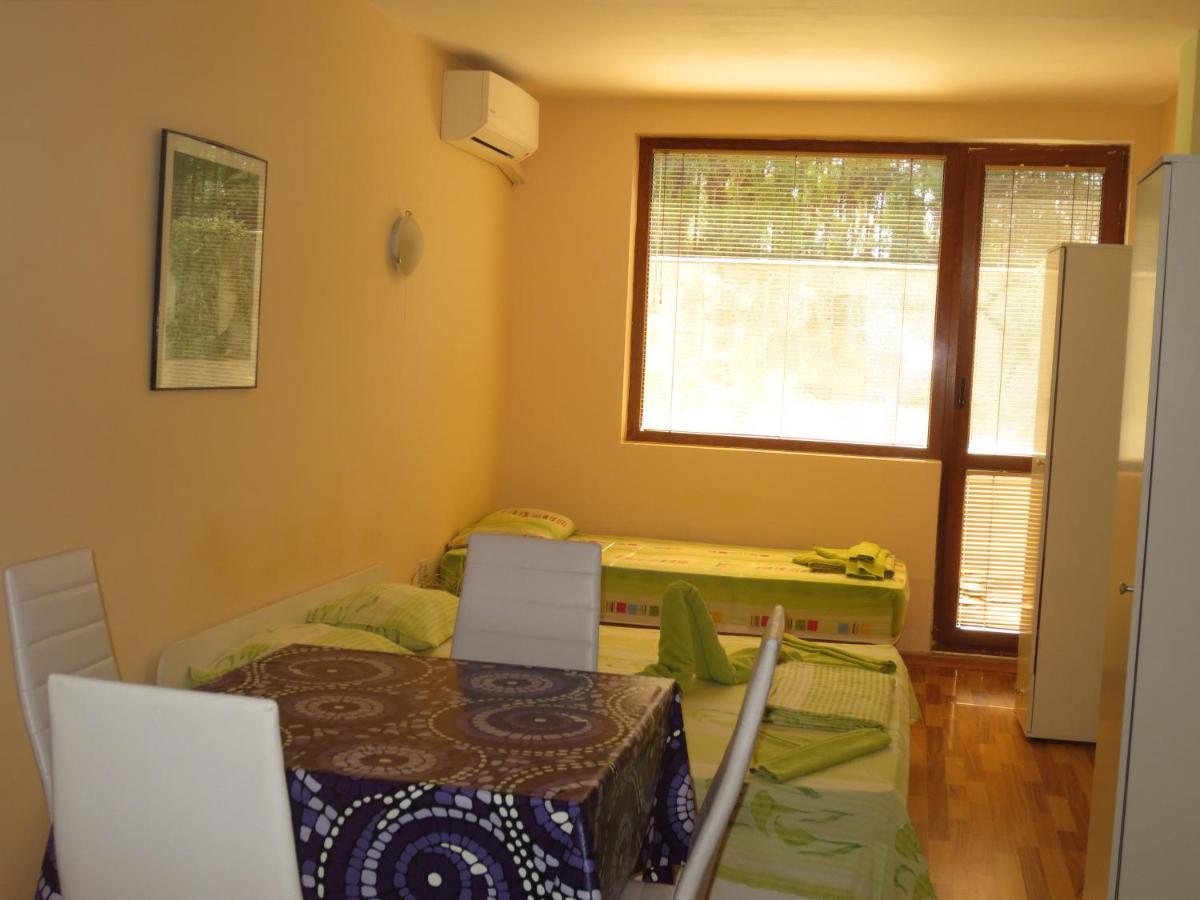 Fantasy Apartments Saint Constantine And Helena Resort Saints Constantine and Helena Exterior foto