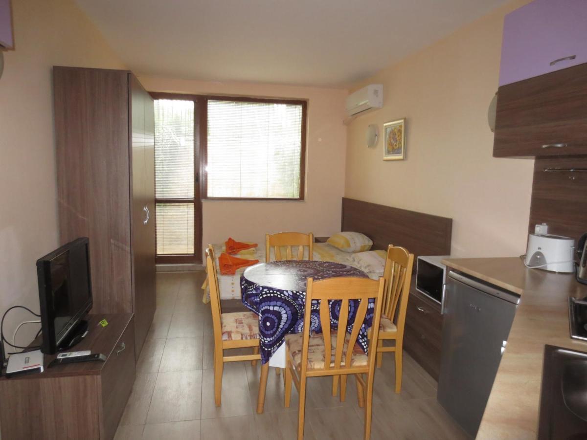 Fantasy Apartments Saint Constantine And Helena Resort Saints Constantine and Helena Exterior foto