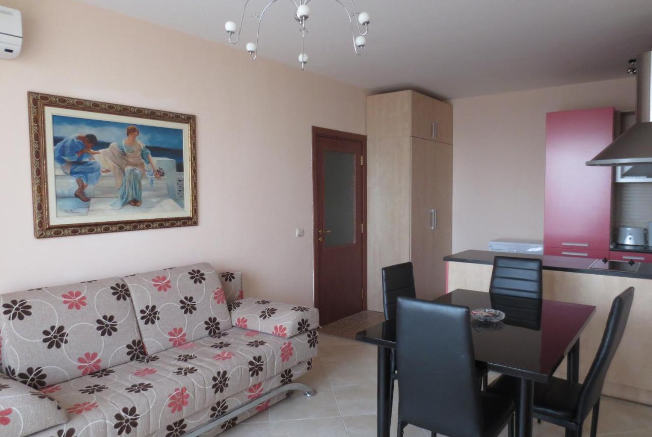 Fantasy Apartments Saint Constantine And Helena Resort Saints Constantine and Helena Exterior foto