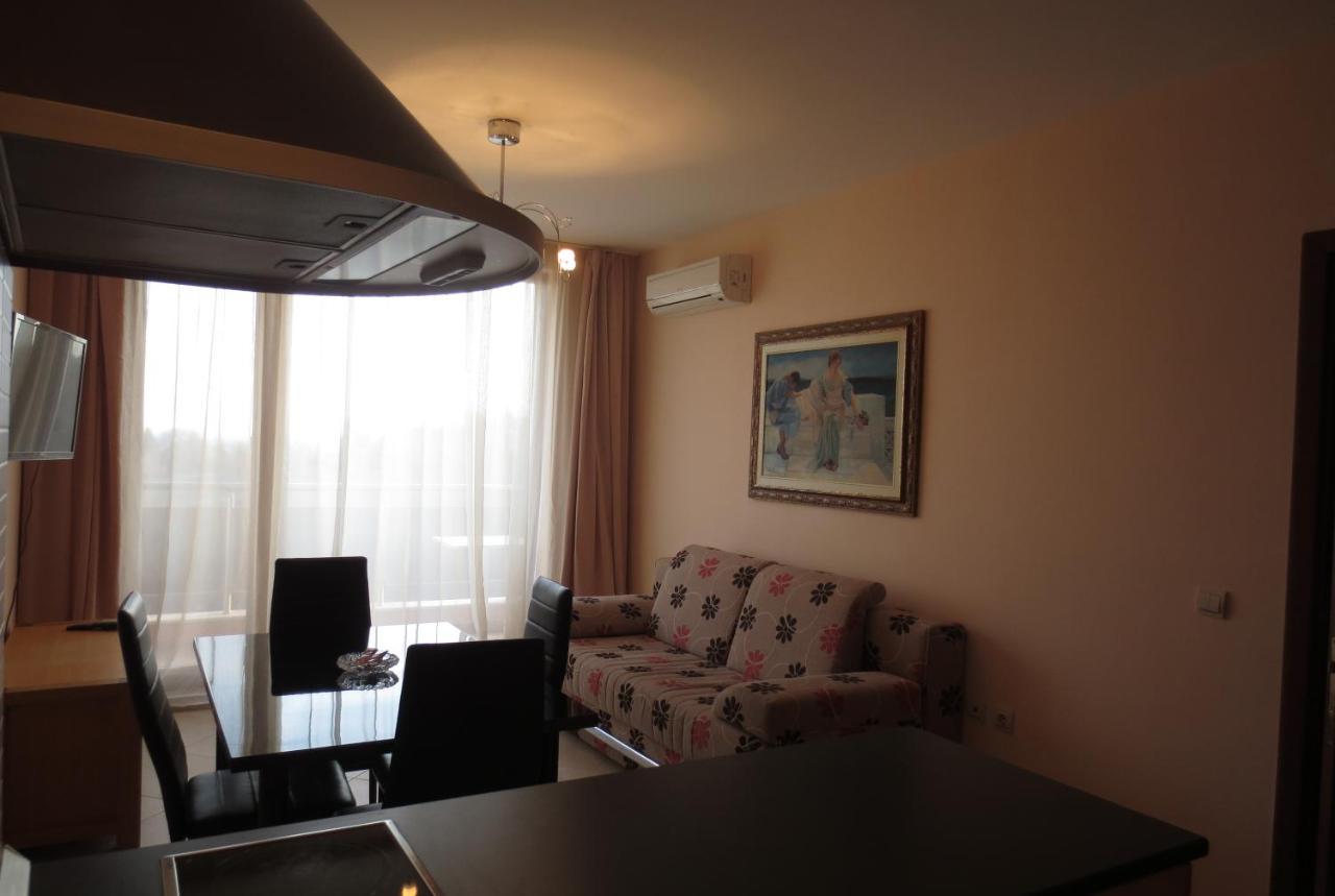 Fantasy Apartments Saint Constantine And Helena Resort Saints Constantine and Helena Exterior foto