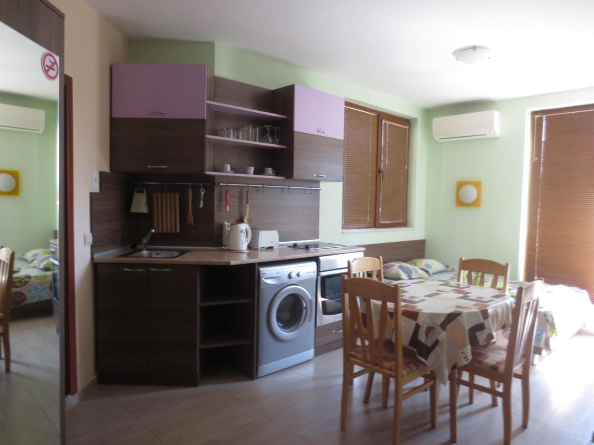 Fantasy Apartments Saint Constantine And Helena Resort Saints Constantine and Helena Exterior foto