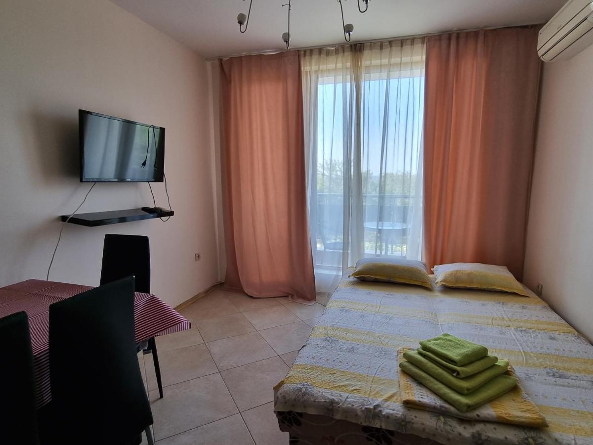 Fantasy Apartments Saint Constantine And Helena Resort Saints Constantine and Helena Exterior foto